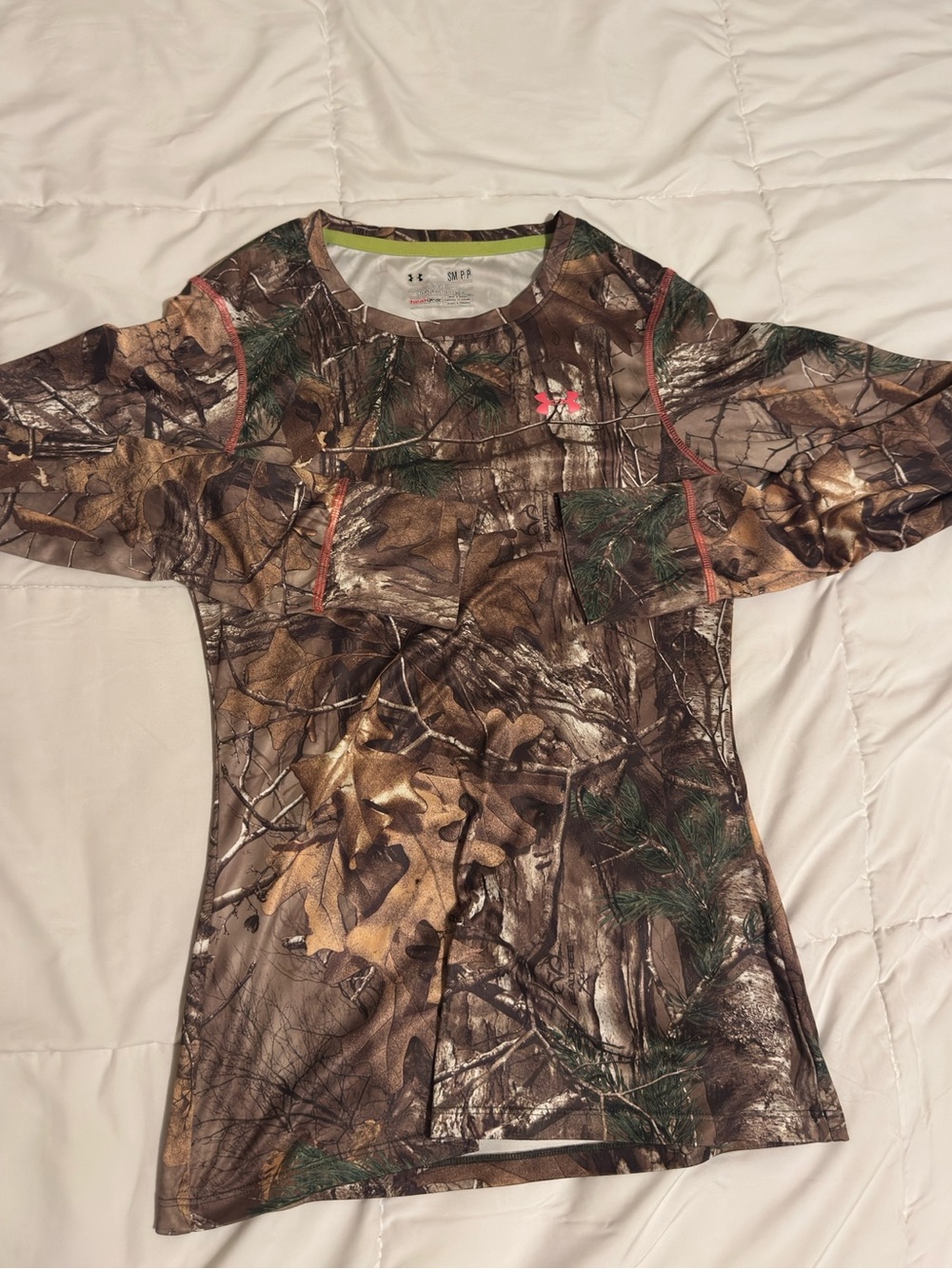 Under Armour Women’s RealTree Long Sleeve HeatGear